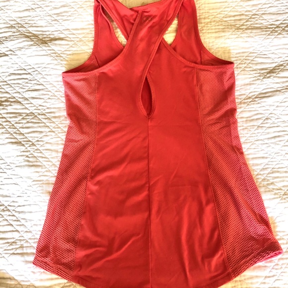 Calia by Carrie Underwood tank - Picture 2 of 3